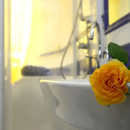 Tata Bed & Breakfast 4*