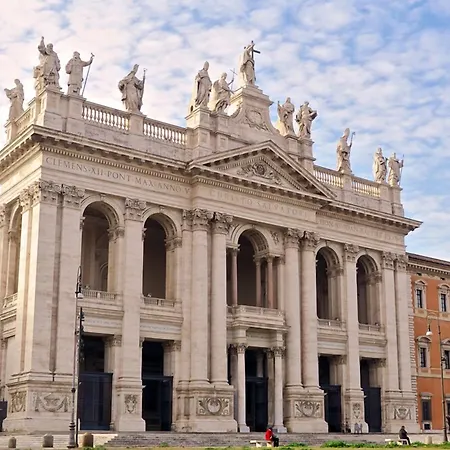 Tata Bed & Breakfast 4*